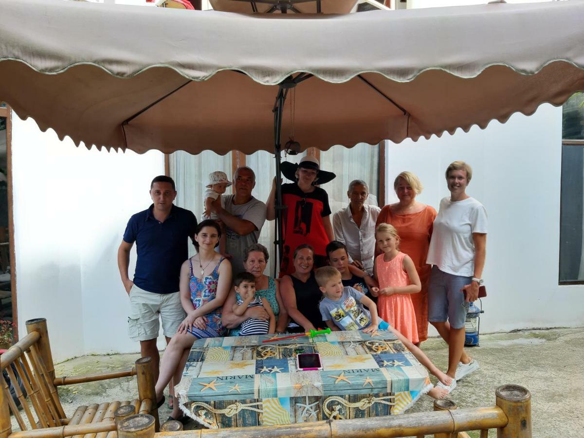 Merabi Guest House Makhinjauri Exterior foto